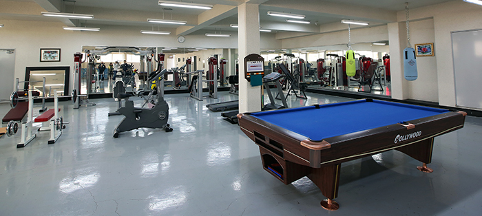 함안일반산업단지 내 위치한 코만 제3공장에는 직원들을 위한 체육관 시설이 완비되어 있다. 