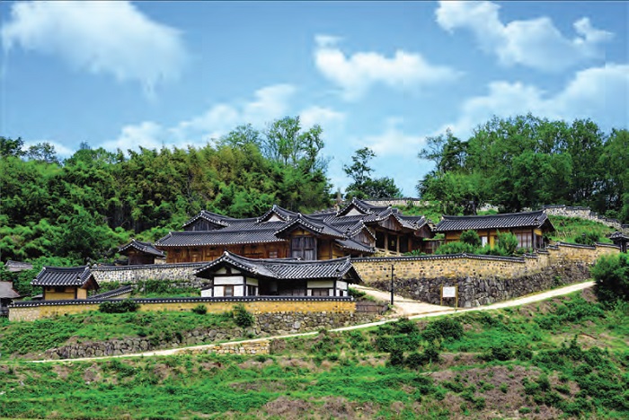 Yangdong Village in Gyeongju. A village that has maintained the traditional lifestyle for over 500 years