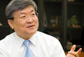  Tiến sĩ Lee Gyeong Su được bầu làm phó giám đốc tư vụ toàn cầu quốc tế ITER