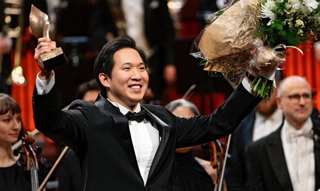 Lee Samuel, người Hàn Quốc đầu tiên thắng Cuộc thi Nhạc trưởng quốc tế Malko