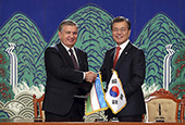 Hội đàm thượng đỉnh Hàn Quốc-Uzbekistan (Tháng 11 năm 2017)