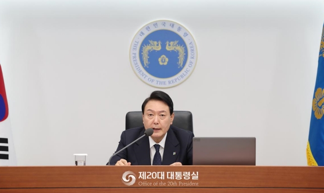 Tổng thống Hàn Quốc dự hội nghị thượng đỉnh NATO, hội đàm với các...