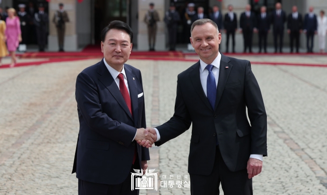 Ảnh: Nhìn lại chuyến thăm Litva và Ba Lan của Tổng thống Hàn Quốc
