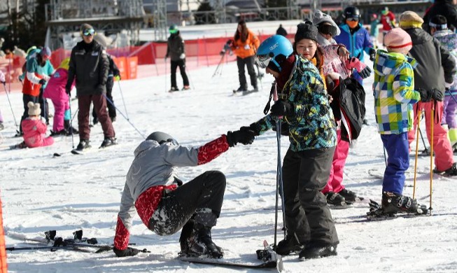 Du lịch trượt tuyết mở cửa trở lại, đón đoàn khách quốc tế đầu tiên