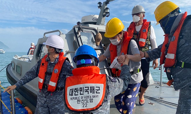 [Hàn Quốc hôm nay] Trung tâm tiêm chủng vắc xin trên tàu hải quân Hansando