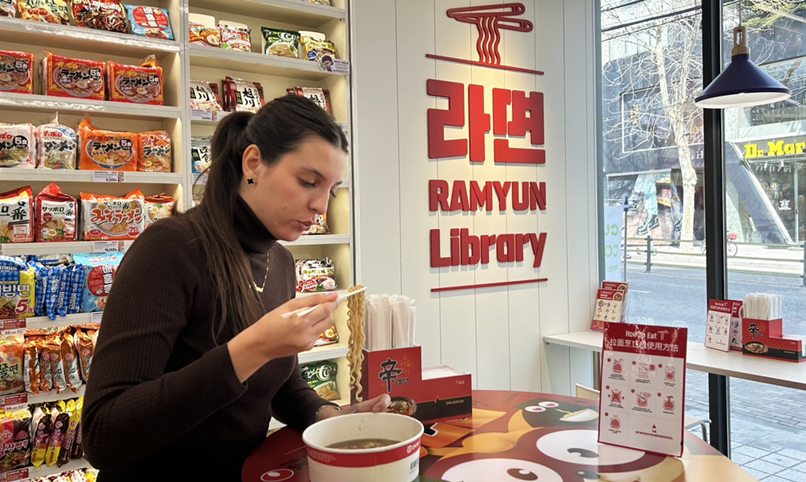 “Thư viện mì tôm”, địa điểm nên thử khi đến Hàn Quốc