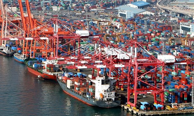 Kim ngạch xuất khẩu vào tháng 4/2021 của Hàn Quốc tăng kỷ lục sau 10 năm