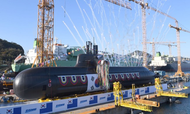 Hải quân Hàn Quốc hạ thủy tàu ngầm Ahn Mu nặng 3.000 tấn thứ 2