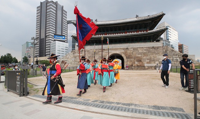 [Hàn Quốc hôm nay] Cửa sau của Cổng Sungnyemun đã mở lại