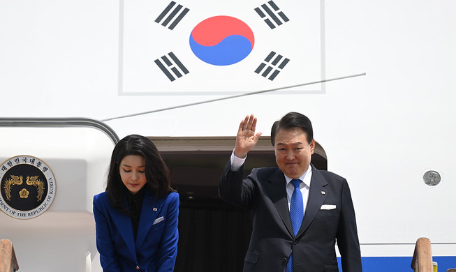 Tổng thống Hàn Quốc thăm Việt Nam và Pháp