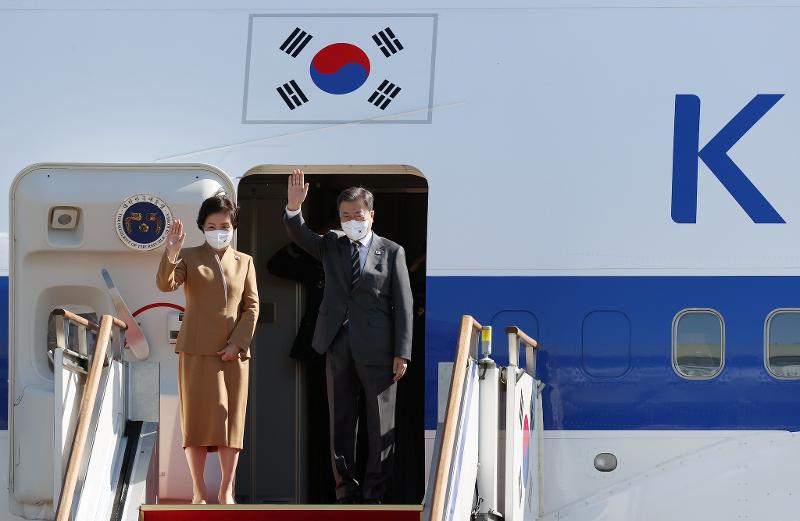 Tổng thống Moon Jae-in đến thăm ba quốc gia Ả Rập
