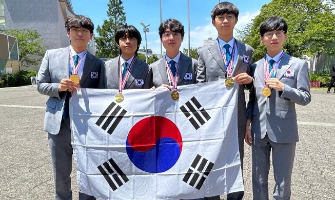 5 học sinh đội tuyển Hàn Quốc đều đoạt “Huy chương Vàng” tại Olympic Vật lý quốc tế 2023
