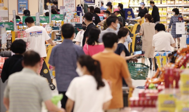 Covid-19: Chỉ số tâm lý người tiêu dùng Hàn Quốc tăng lên trong 3 tháng liên tiếp