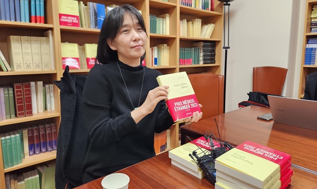 “I Do Not Bid Farewell” của tác giả Han Kang thắng Giải Medicis