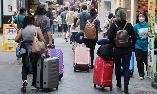 Lượng khách du lịch đến Hàn Quốc tăng gấp 7 lần chỉ trong 1 năm