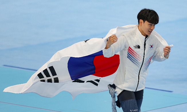 VĐV Kim Min-seok xuất sắc giành huy chương đầu tiên cho đoàn thể thao Hàn Quốc tại Olympic Bắc Kinh 2022