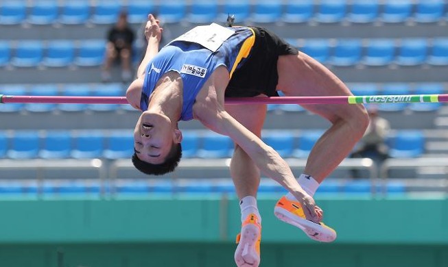 VĐV nhảy cao Hàn Quốc Woo Sang-hyeok giành danh hiệu quốc tế đầu tiên năm 2023