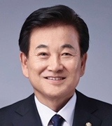 Chung Dongyoung