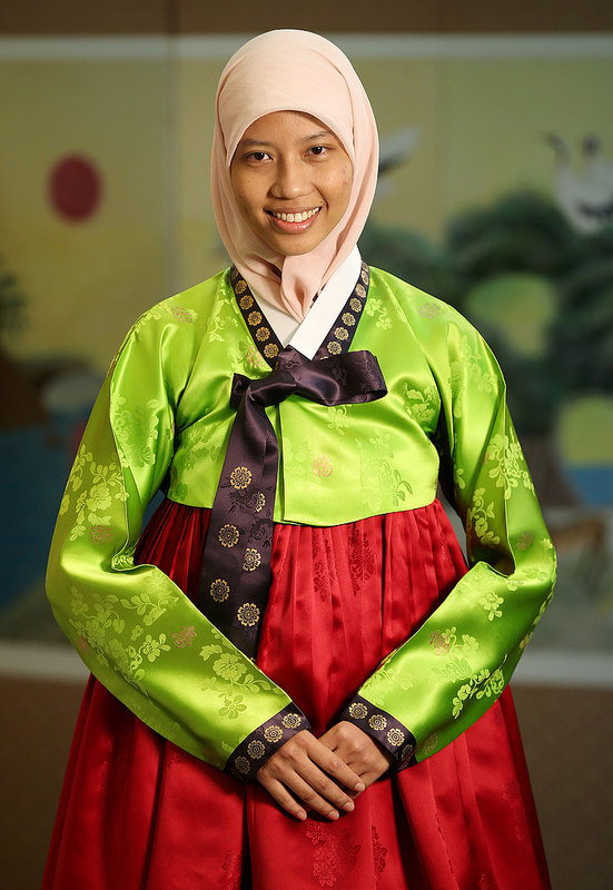 인도네시아 출신 하나 나브라틸로바는 KBS World에서 주최한 '뷰티바이블' 이벤트에서 자신만의 독특한 뷰티 팁을 공개해 눈길을 끌었다.