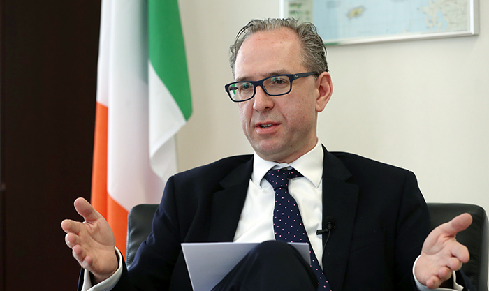 180423_irishambassador_1.jpg