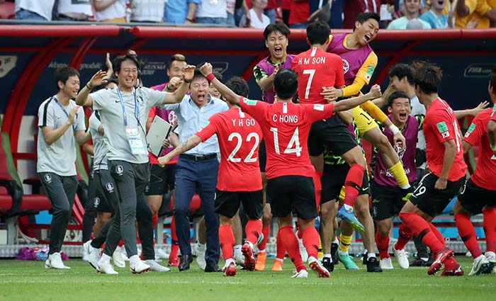 180627_koreaworldcup_art1.jpg