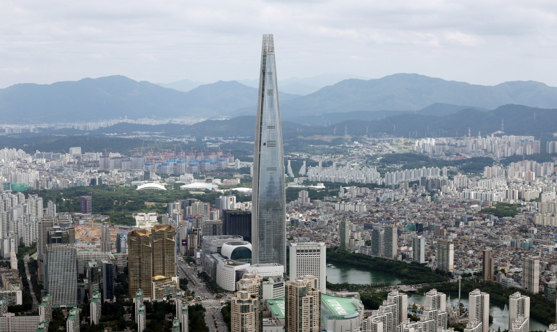 Quang cảnh trung tâm thành phố Seoul nhìn từ trên cao. (Ảnh: Jeon Han / Korea.net)