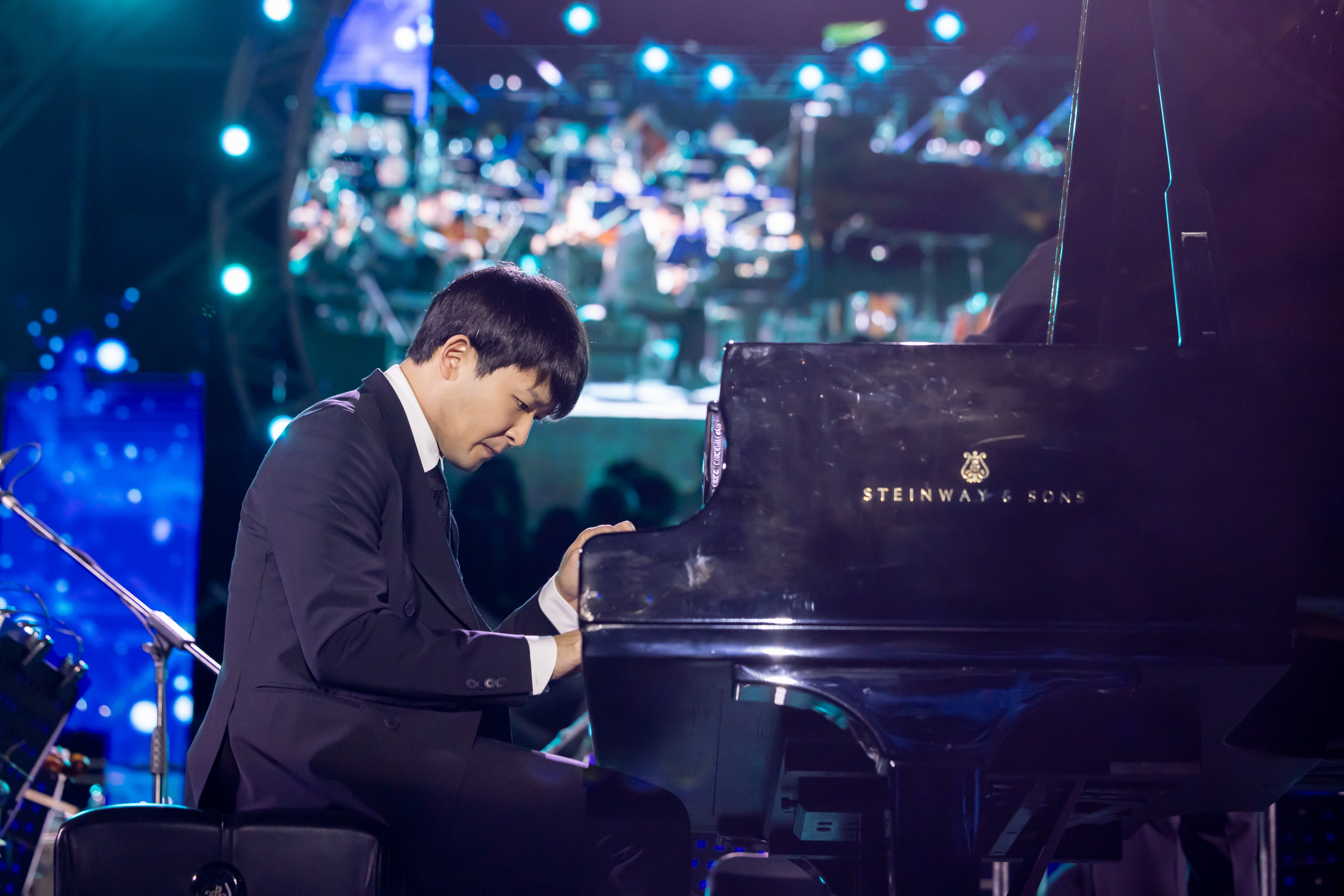 Phần trình diễn của nghệ sĩ dương cầm Sunwoo Yekwon trong “Buổi hòa nhạc Nhà Xanh” được tổ chức tại Cheong Wa Dae (Nhà Xanh), quận Jongno-gu, Seoul vào ngày 09/09 vừa qua. (Ảnh: Dàn nhạc Giao hưởng Quốc gia) 