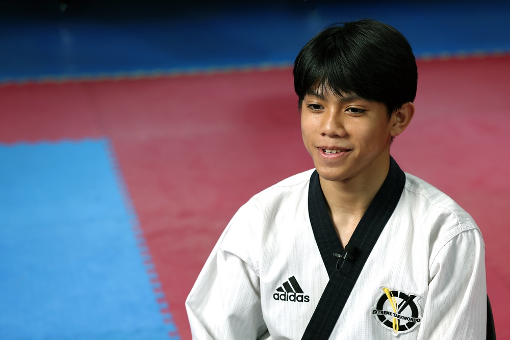 Võ sĩ trẻ Taekwondo Byeon Jae-young (16 tuổi) đã thực hiện buổi phỏng vấn với cổng thông tin điện tử Korea.net tại thành phố Yongin, tỉnh Gyeonggi-do vào ngày 25/2/2025. (Ảnh: Lee Jun Young / Korea.net)