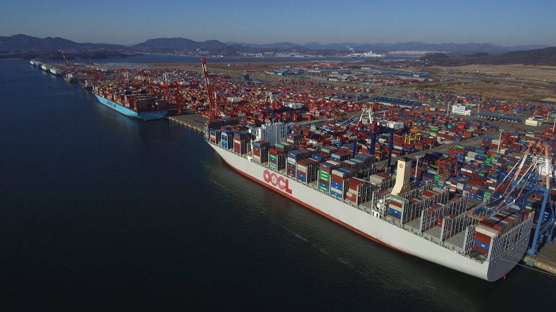 Các siêu tàu container tại cảng Gwangyang, tỉnh Jeollanam-do. (Ảnh: Cảng vụ Yeosu Gwangyang) 