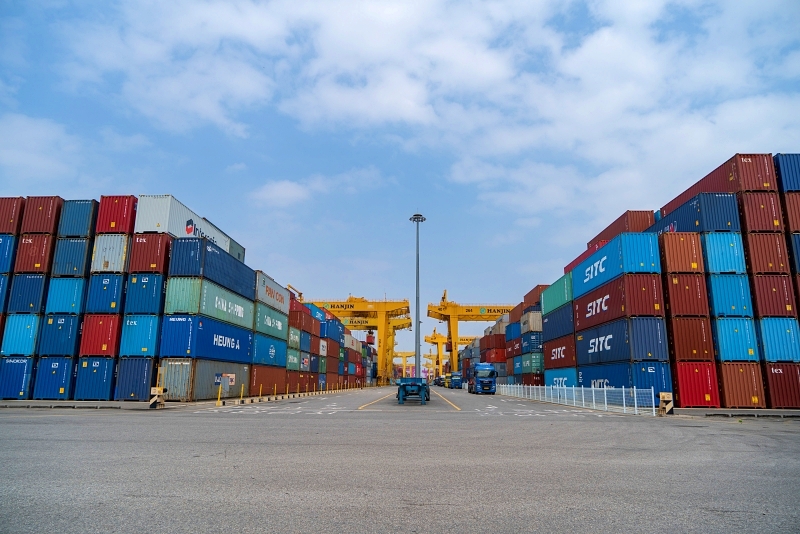 Các container tại cảng Incheon. (Ảnh: Cảng vụ Incheon)