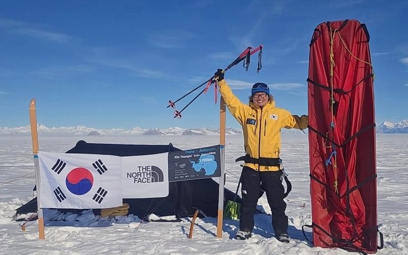 Cô Kim Young-mi đã đến sông băng Leverett Glacie vào ngày 17/1/2025 (giờ Chile) sau 69 ngày khởi hành từ Hercules Inlet phía Tây đại lục Nam Cực. (Ảnh: Tài khoản Instagram của Kim Young-mi) 