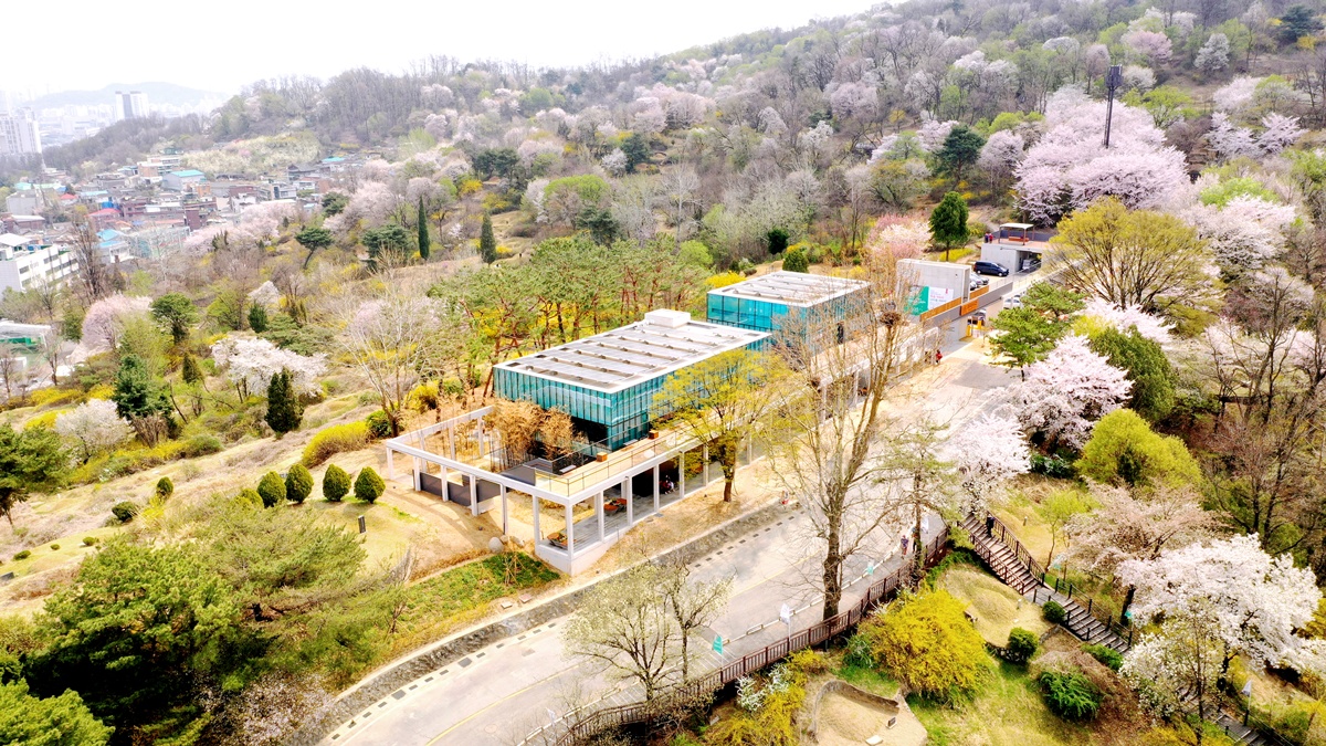 Nhân kỷ niệm 107 năm thành lập Chính phủ Lâm thời Đại Hàn Dân Quốc, triển lãm đặc biệt “Chiếc hộp ký ức về Chính phủ Lâm thời Đại Hàn Dân Quốc” đang diễn ra tại Jungnang Mangwoo Space, thuộc Công viên Lịch sử Văn hóa Mangwoo, quận Jungnang, Seoul. (Ảnh: Công viên Lịch sử Văn hóa Mangwoo)