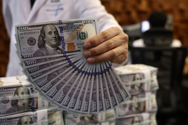 Bộ Thương mại, C&ocirc;ng nghiệp v&agrave; T&agrave;i nguy&ecirc;n&nbsp;H&agrave;n Quốc ng&agrave;y 3/4 cho biết đầu tư nước ngo&agrave;i (giải ng&acirc;n) trong qu&yacute; I năm nay đạt 7,14 tỷ USD, mức cao nhất từ trước đến nay trong qu&yacute; I. (Ảnh:&nbsp;Yonhap News).