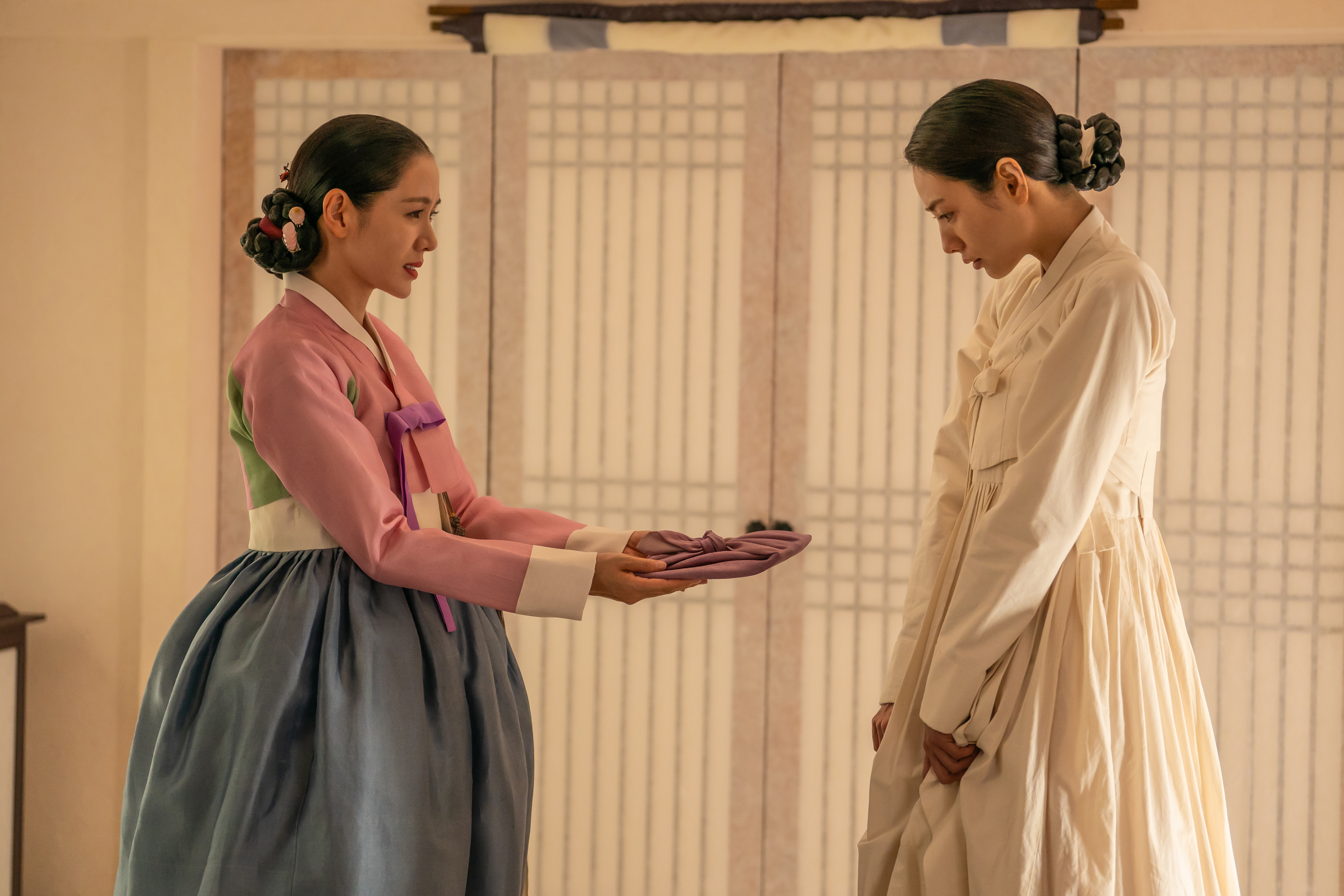 Một cảnh trong phim nhiều tập của Netflix “Scandal”. (Ảnh: Netflix) 