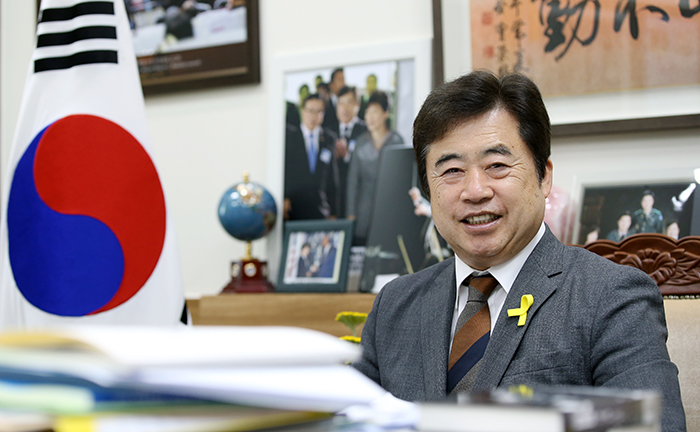 박경철 익산시장은 “익산은 한국에서 4번이나 도읍이 되었던 도시”며 “사람에게 이로운 곳”이라고 강조했다. 