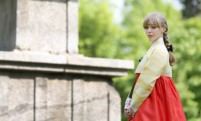 로미나 씨는 “한국도 독일처럼 빨리 통일이 돼서 평양에서 공연을 해보고 싶다”고 말한다. (사진: 전한 기자) 