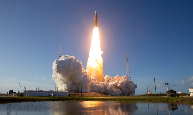 Vệ tinh siêu nhỏ của Hàn Quốc thám hiểm Mặt Trăng cùng Artemis II