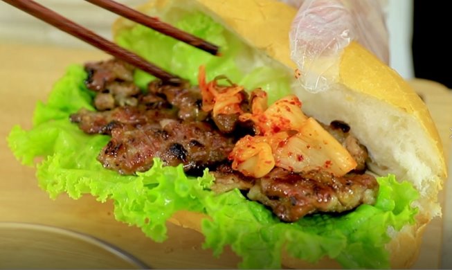 Khi các đại diện ẩm thực Việt Nam và Hàn Quốc “gặp gỡ” trong “Bánh mì Kimchi”