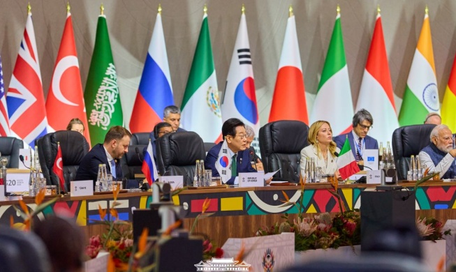 Hàn Quốc giành lại vị thế trung tâm toàn cầu với phương châm ngoại giao thực dụng