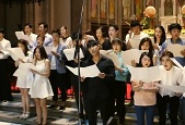 Catholic Hàn Quốc, thực hiện MV 'Koinonia' chào đón Giáo hoàng