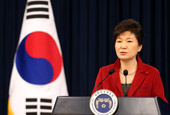 Tổng thống Park Geun Hye nhận định năm 2015 là cơ hội tuyệt vời để thúc đẩy nền kinh tế, đổi mới quốc gia