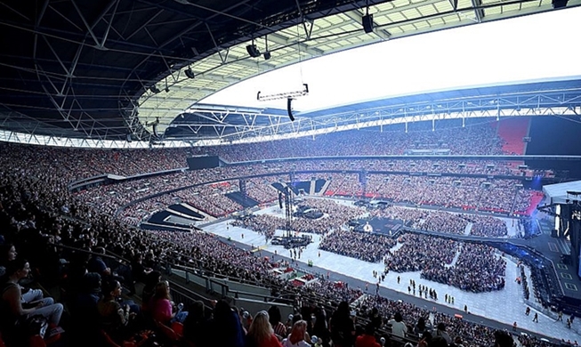 BTS đã biểu diễn trước 120.000 khán giả tại sân vận động Wembley