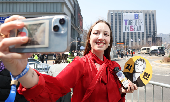 7/10 người nước ngoài bị Hallyu mê hoặc, K-Pop là biểu trưng của Hàn Quốc