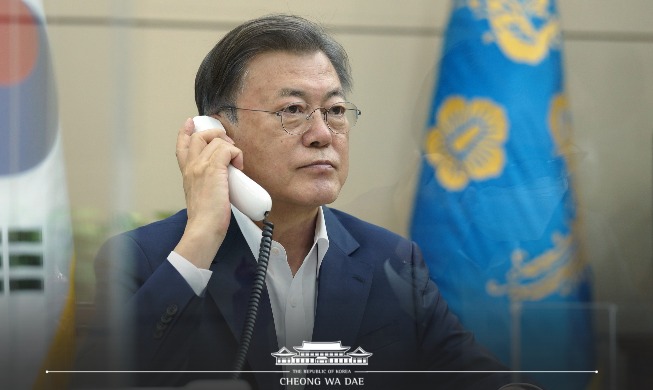 Tổng thống Moon Jae-in hy vọng Ukraine sớm vãn hồi nền hòa bình