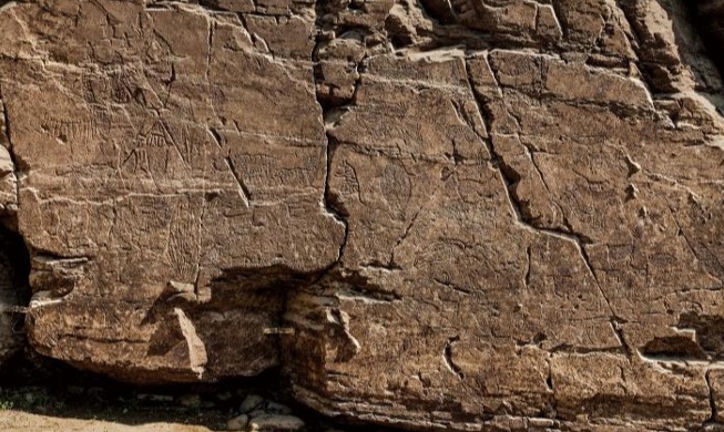 Các bức tranh khắc đá thời tiền sử sẽ được UNESCO ghi danh là Di sản văn hóa thế giới