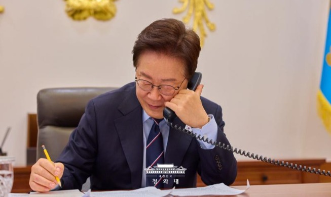 Tổng thống Lee Jae Myung điện đàm với Thủ tướng Canada về tình hình Trung Đông và nguồn cung năng lượng