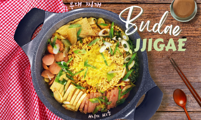 [Hôm nay ăn gì?] Bài 5. Budae-jjigae - Món ăn quốc dân của Hàn Quốc