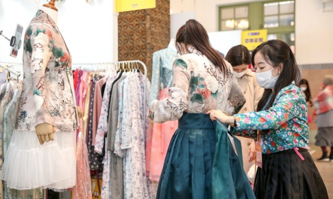 Chiêm ngưỡng vẻ đẹp của trang phục truyền thống Hàn Quốc tại Hanbok Expo 2022