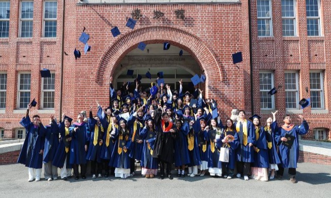 Du học sinh nước ngoài nhập học tại Hàn Quốc tăng 75% trong 6 năm