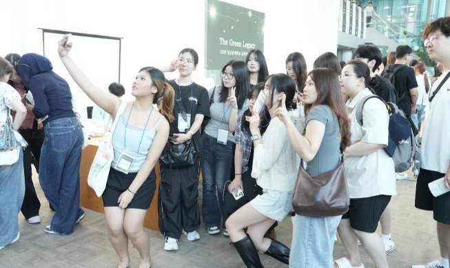 Bộ Giáo dục đẩy mạnh “chuyển đổi về chất” trong chính sách dành cho du học sinh nước ngoài
